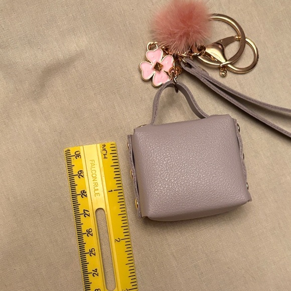 🌸🆕🌸Gray Mini Bag Keychain with Pink Pom Pom and Pink Flower Bag Charm - Picture 5 of 15